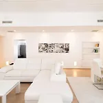 Excellent Appartement Entierement Renove